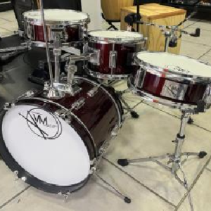 Batería 4 Piezas para Niño Roja E-800C WR VM Drums